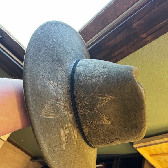 Custom Hand Burned Borges & Scott 100% Wool Hat Warm Olive Green - Picture 6 of 7